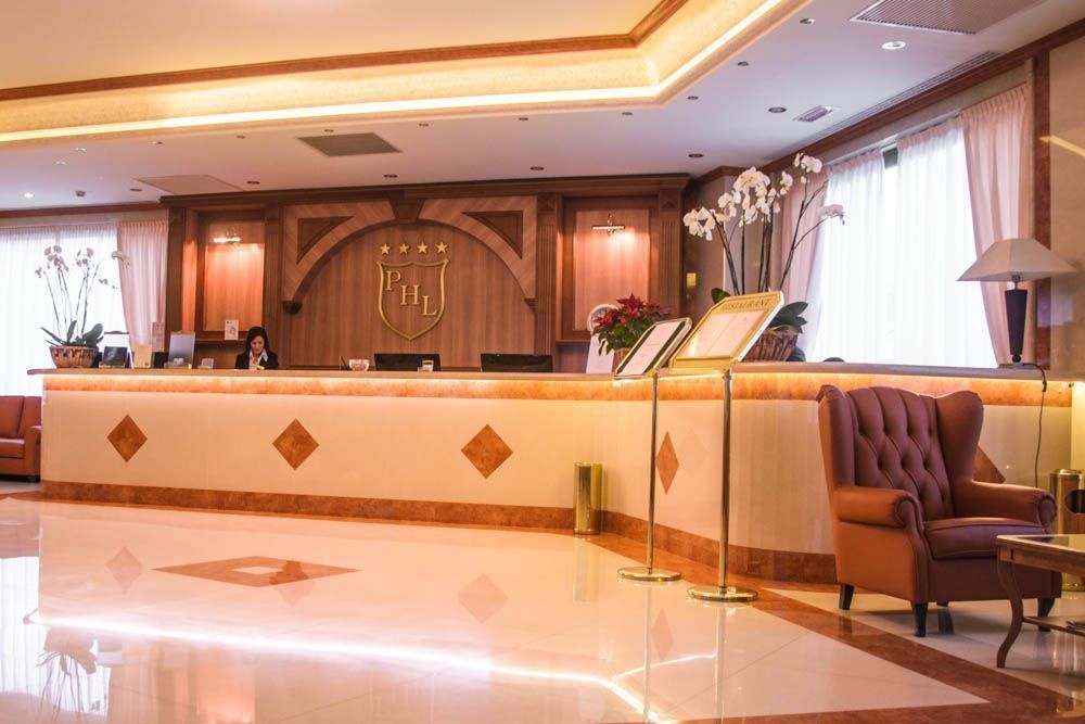Palace 4*